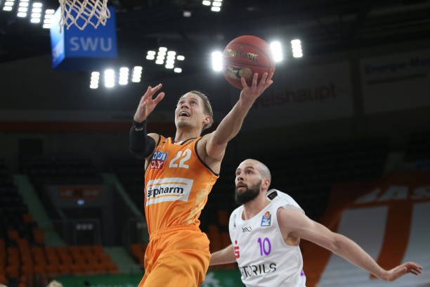 轻运动员来 轻运动员来