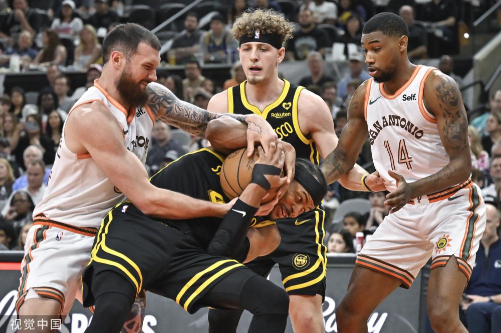 了他们在球 了他们在球